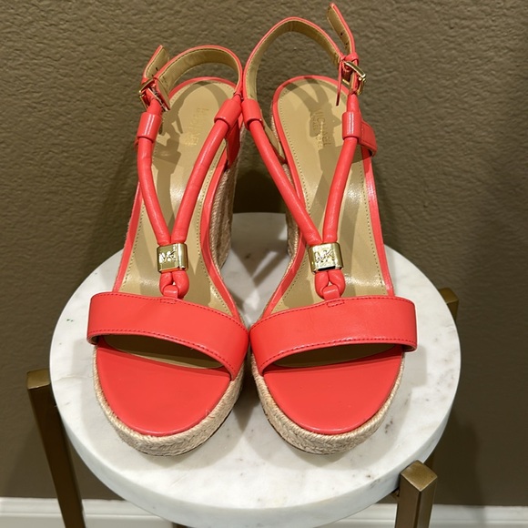 Michael Kors Wedge Open toe Sandal - Picture 5 of 8